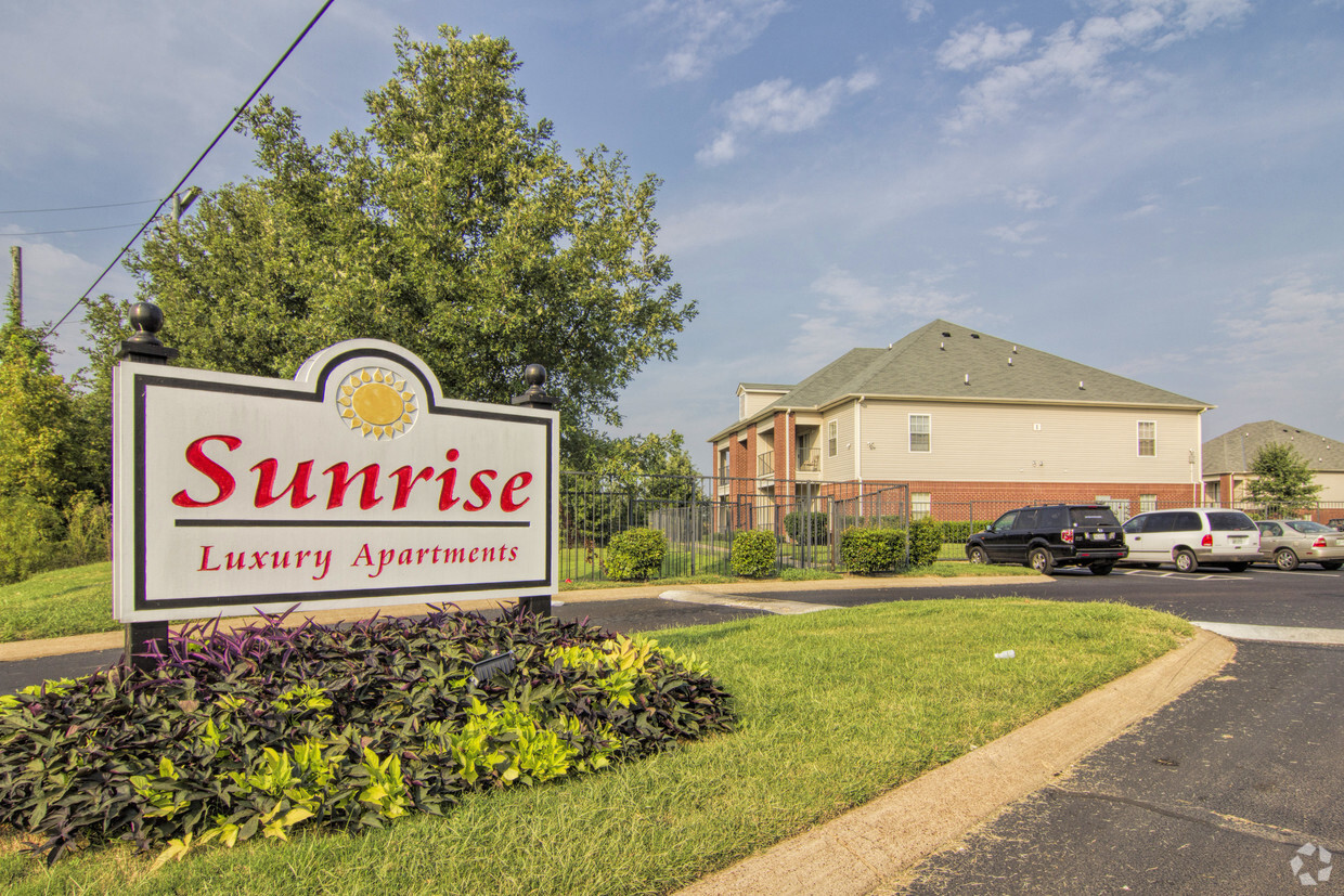 Primary Photo - Sunrise Luxury Apartments