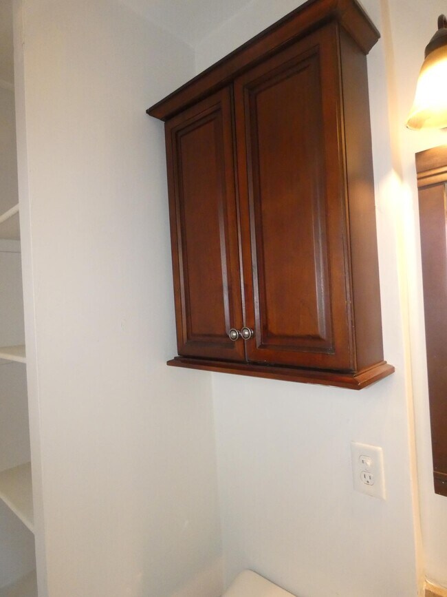 Foto del edificio - 1751 Summit St