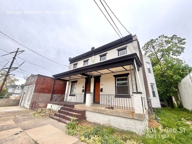 Building Photo - 304 S 3rd St