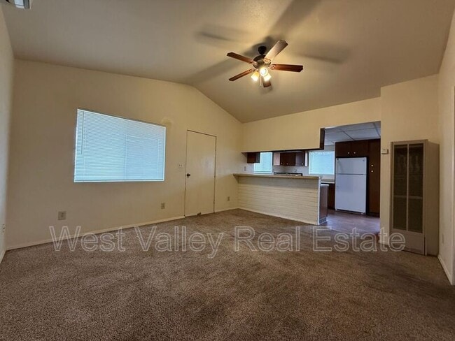 Building Photo - 319 F St