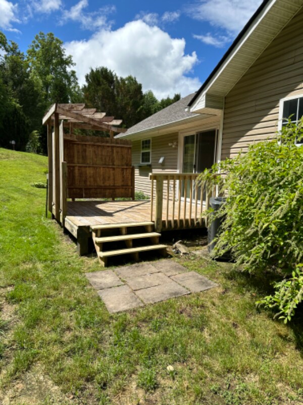 Building Photo - 26 Sugar Hill Dr