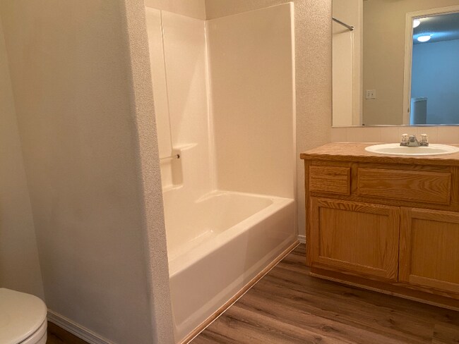 Foto del edificio - 129 SW 208th Ave