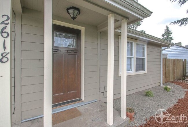 Photo - 2618 E 26th St House