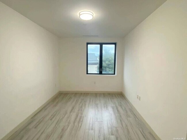 Foto del edificio - 109-9 15th Ave