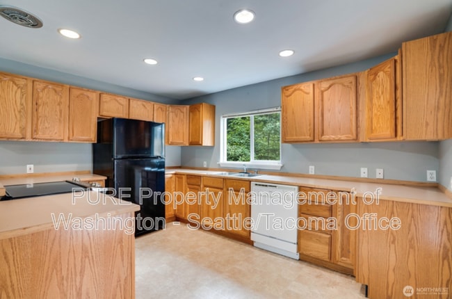 Building Photo - 1909 Guy Wetzel St