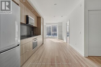 Building Photo - 25 Cordova Ave