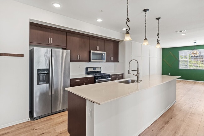 Building Photo - 1205 Calle Seabass