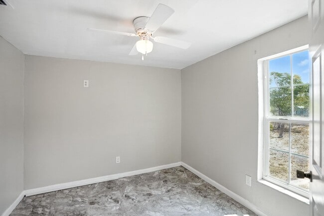 Building Photo - Charming 2-Bedroom Home in Robstown – Newl...