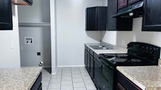 Building Photo - 8903 Terrell Ave