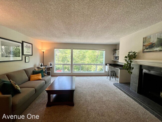 Foto del edificio - 2 br, 2 bath House - 2510 W Manor Pl #113