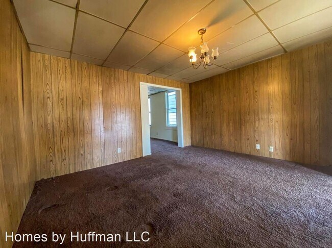 Building Photo - 2 br, 1 bath House - 310 E. Franklin Street