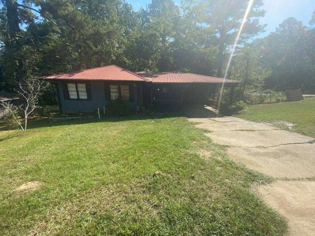 Foto principal - 2646 Revere St
