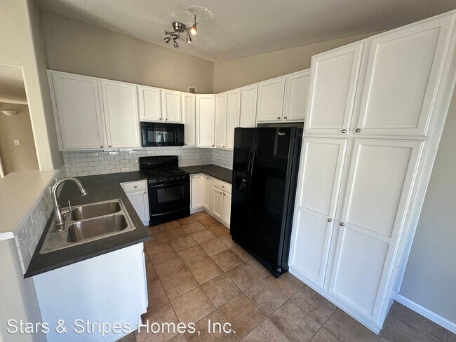 Building Photo - 3 br, 2 bath House - 3845 Canyon Ranch Roa...