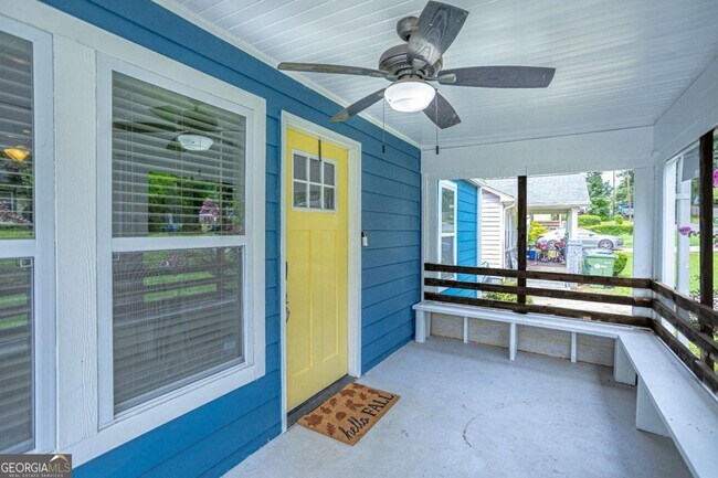 Foto del edificio - 1352 Akridge St NW