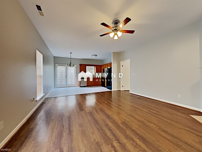 Building Photo - 3 br, 2 bath House - 1135 Castlemaine Dr
