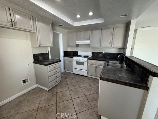 Building Photo - 2705 Applewood Dr