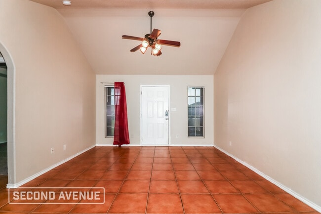 Building Photo - 5541 Candace St