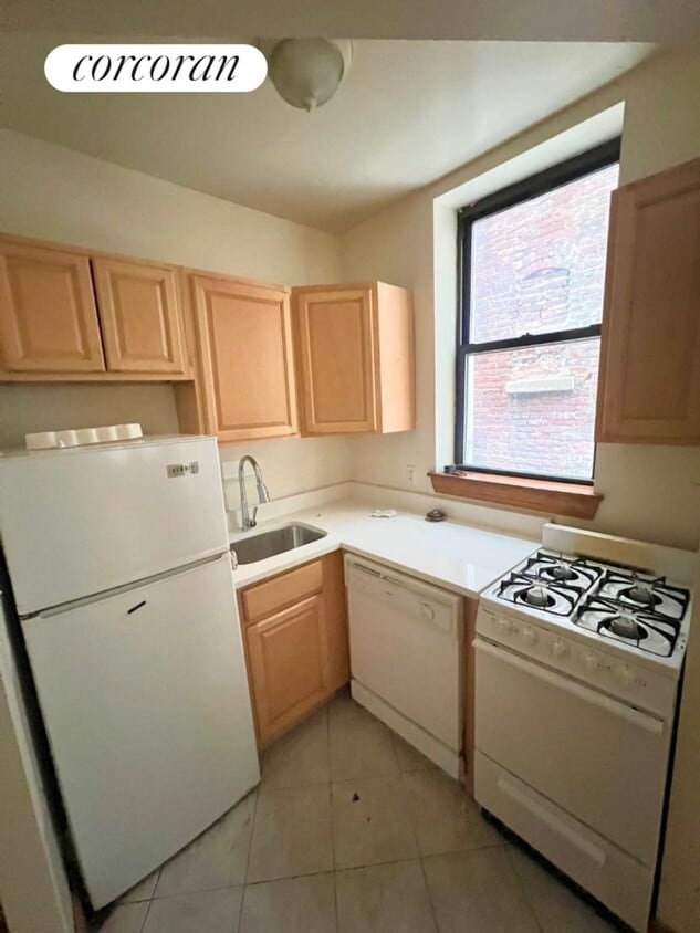 Primary Photo - 167 W 80th St