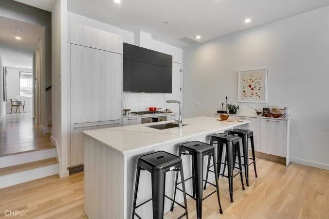 Building Photo - 2016 W Rice St