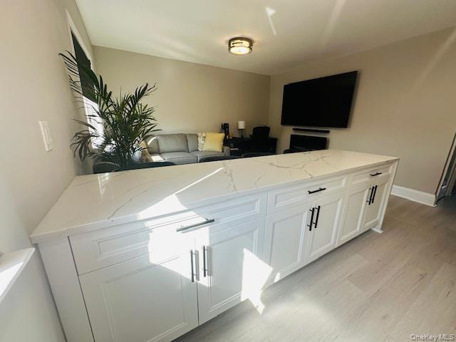 Foto del edificio - 81-22 77th Ave