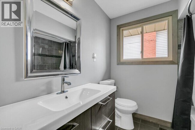 Photo du bâtiment - 62 Windsor St