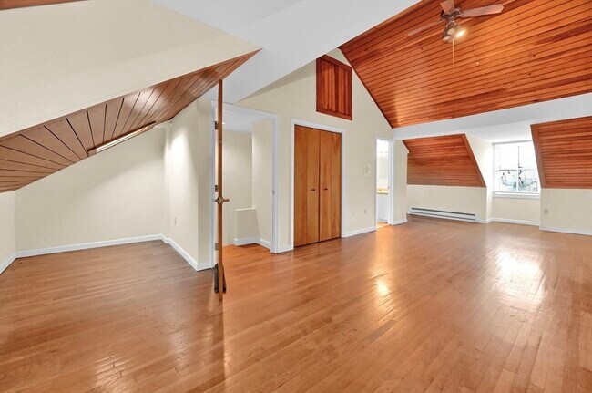 Building Photo - 668 Tremont St