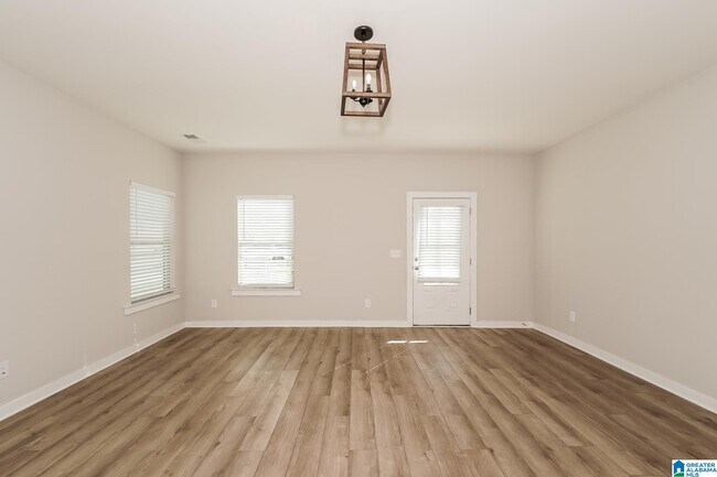 Foto del edificio - 142 Kings Wy