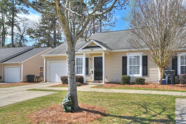 Foto del edificio - 136 Haley Dr