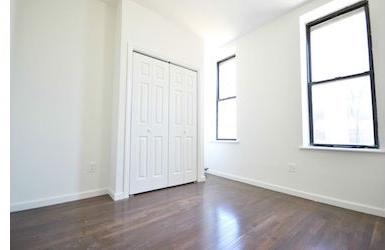 Building Photo - 590 Bushwick Ave