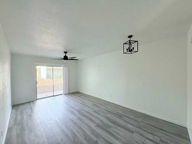 Foto del edificio - 1 Bedroom condo in Phoenix