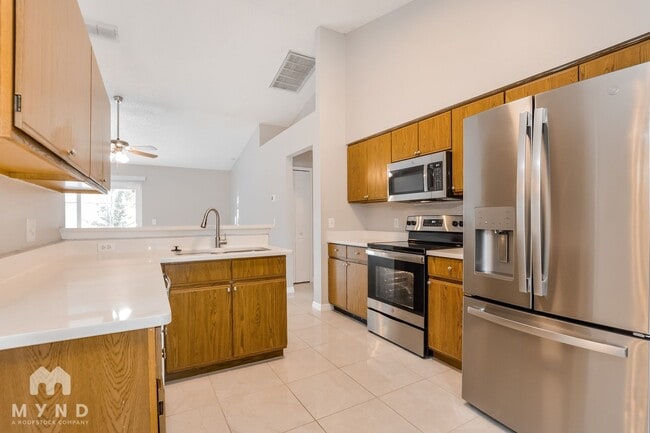 Building Photo - 1523 Golden Poppy Ct