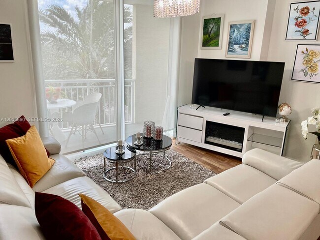 Foto del edificio - 1745 E Hallandale Beach Blvd