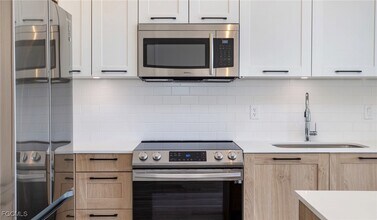 Building Photo - 22980 Vista Edera Cir