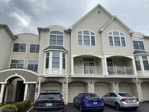 Building Photo - 311 Kensington Ln
