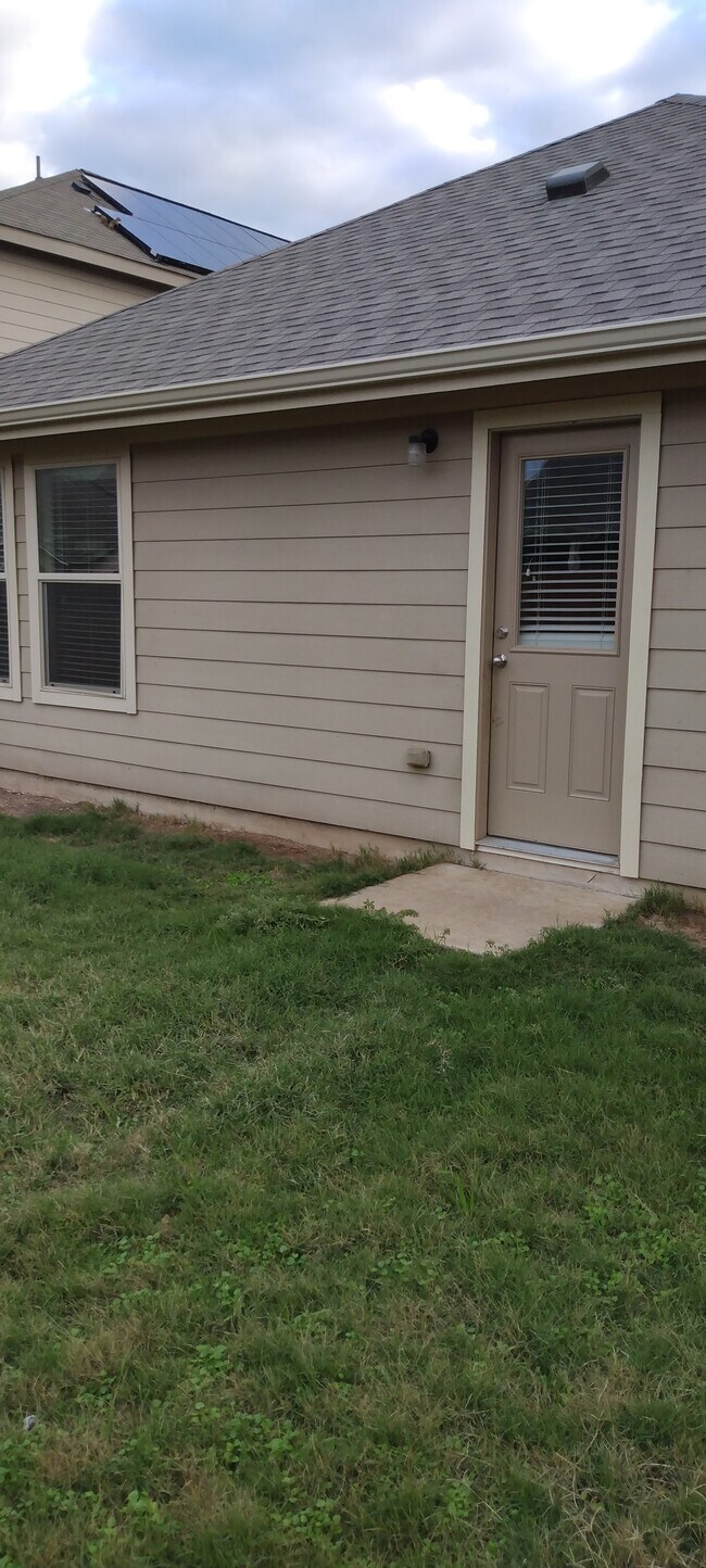 Foto del edificio - 176 Housefinch Loop