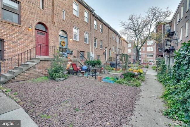 Foto del edificio - 830 S Howard St