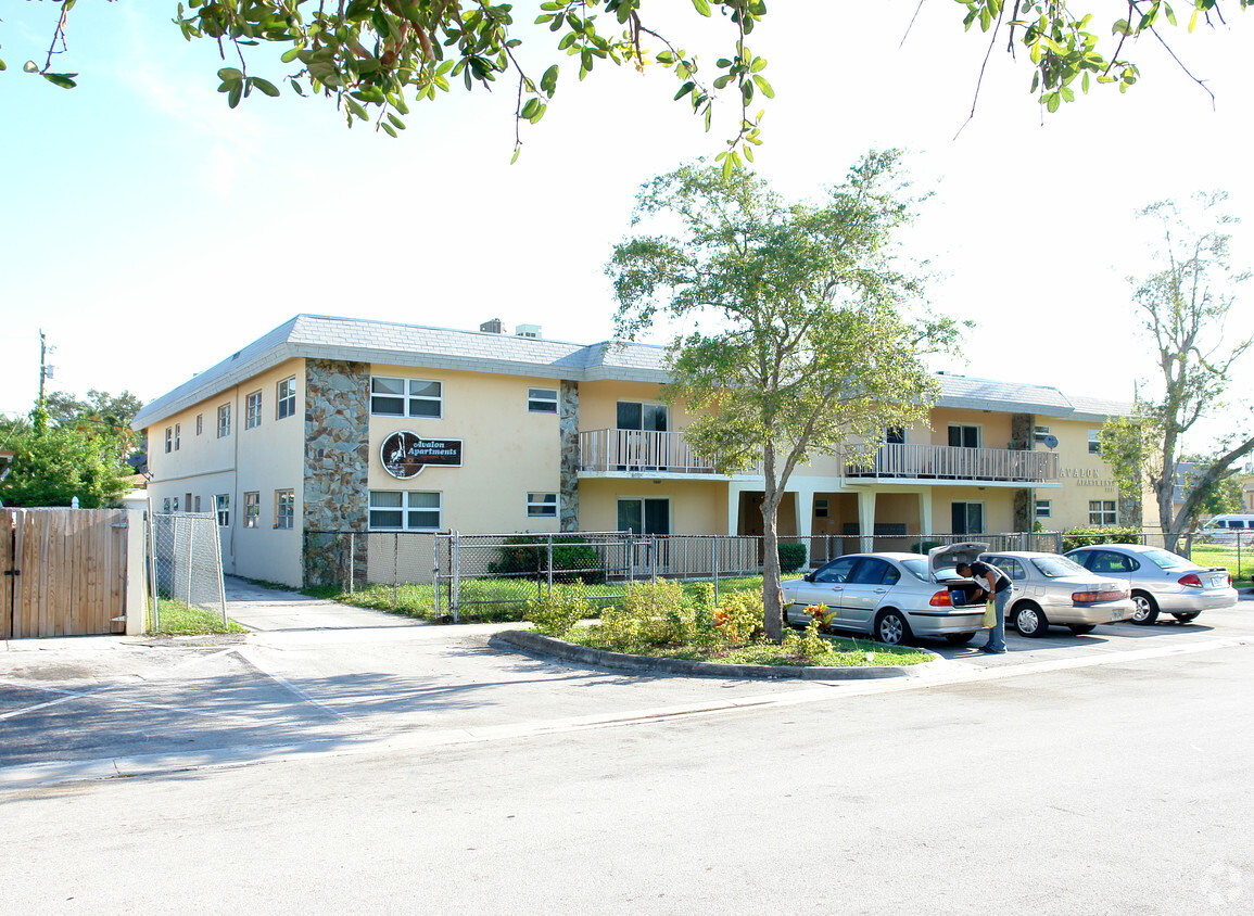 Primary Photo - Avalon Apartments