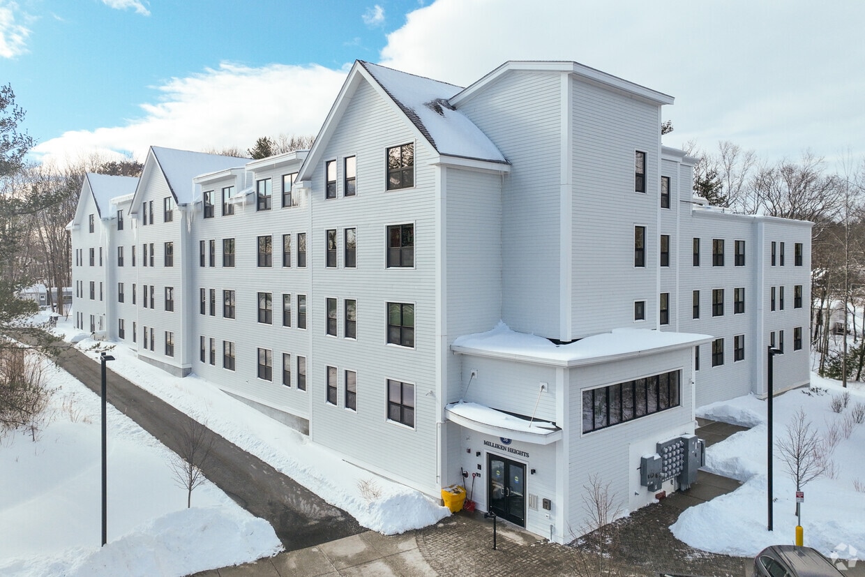 Building Photo - Milliken Heights