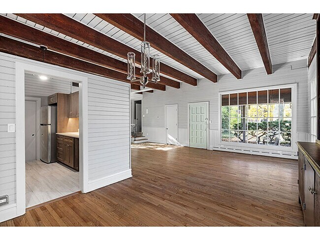 Foto del edificio - 4811 S Kimbark Ave