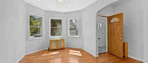 Building Photo - 42 Condict St