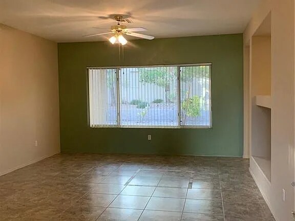 Foto del edificio - 1525 Fieldbrook St