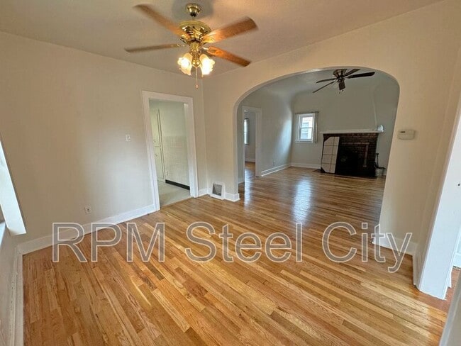 Foto del edificio - 1322 Claremont Ave