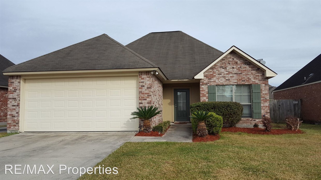Primary Photo - 3 br, 2 bath House - 40344 Crestridge