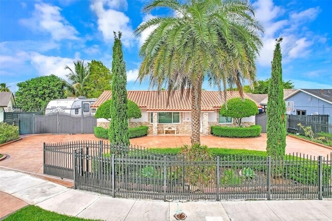 Photo - 4225 SW 133rd Ct House