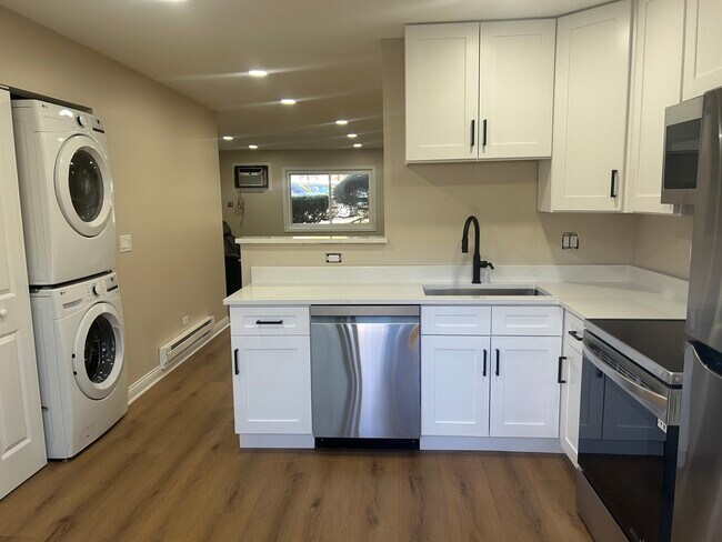 Foto del edificio - 194 N Waters Edge Dr