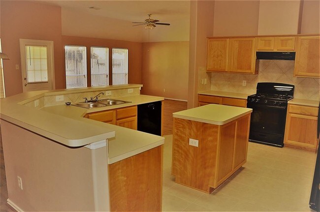 Building Photo - 13026 Bretford Ct