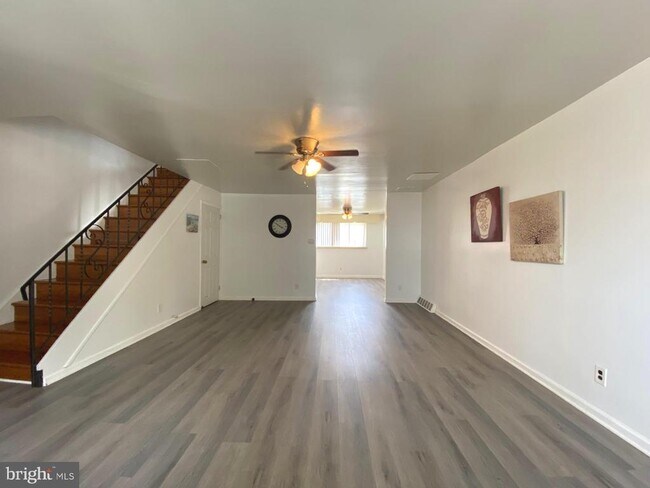Foto del edificio - 12673 Biscayne Dr