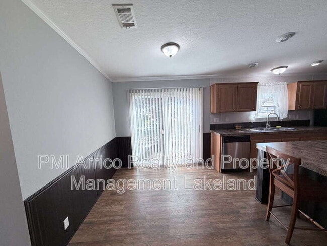 Foto del edificio - 2974 Hickory Rd