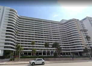 Building Photo - 5555 Collins Ave