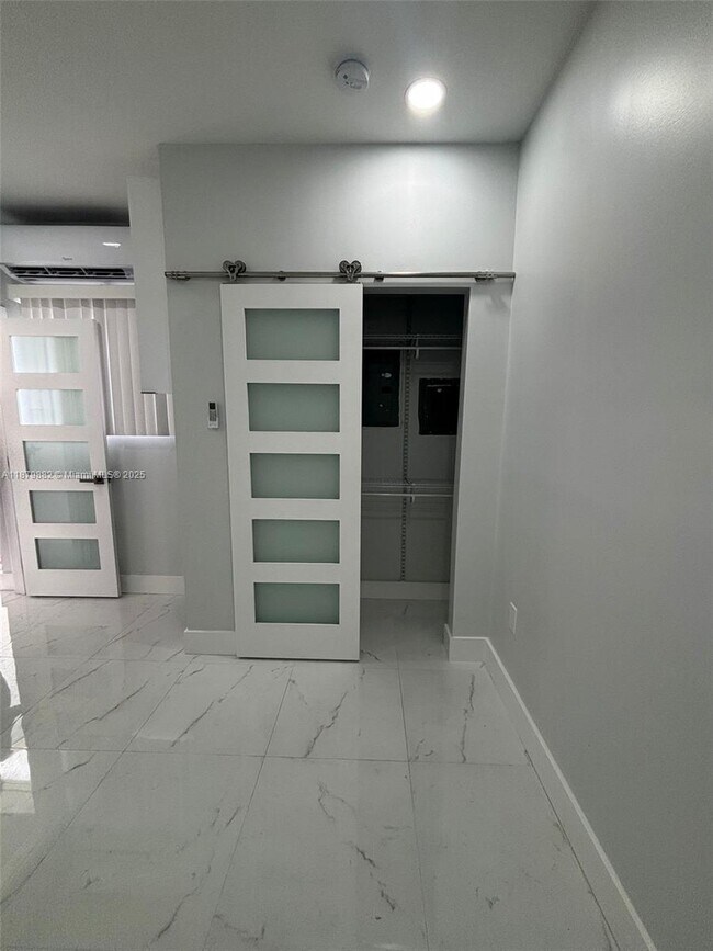 Foto del edificio - 29303 SW 142nd Ave